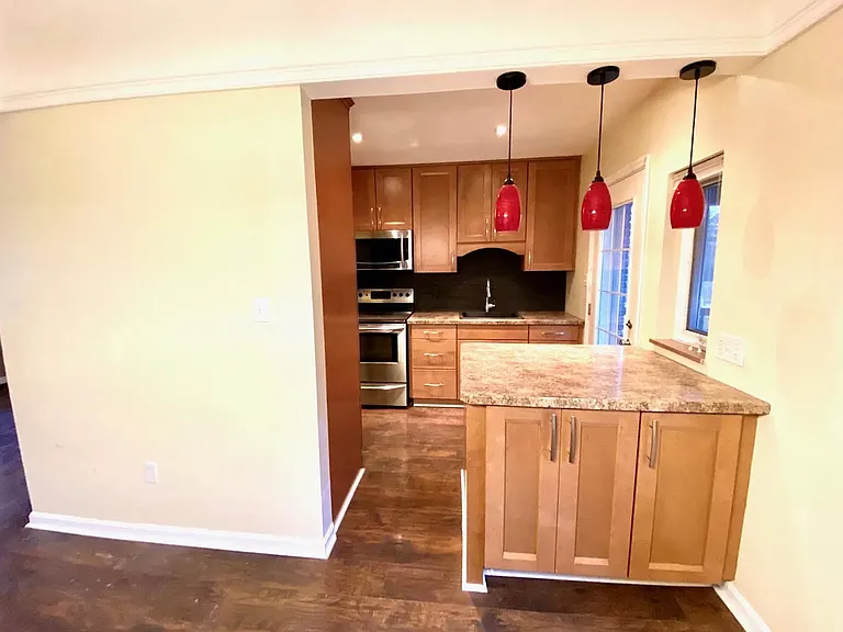 1101 Morado Dr — Photo 3
