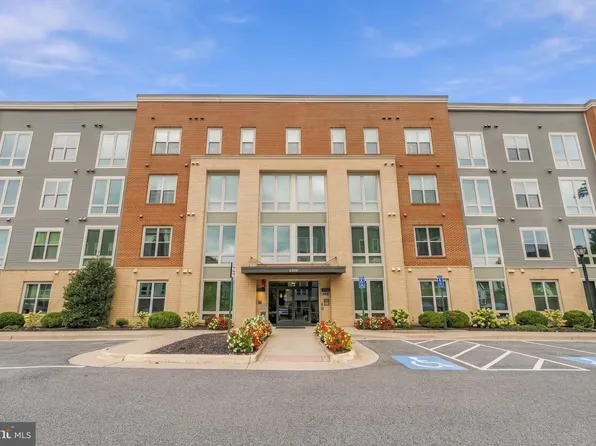 6104 Fairview Farm Dr Unit 209, Alexandria, VA 22315