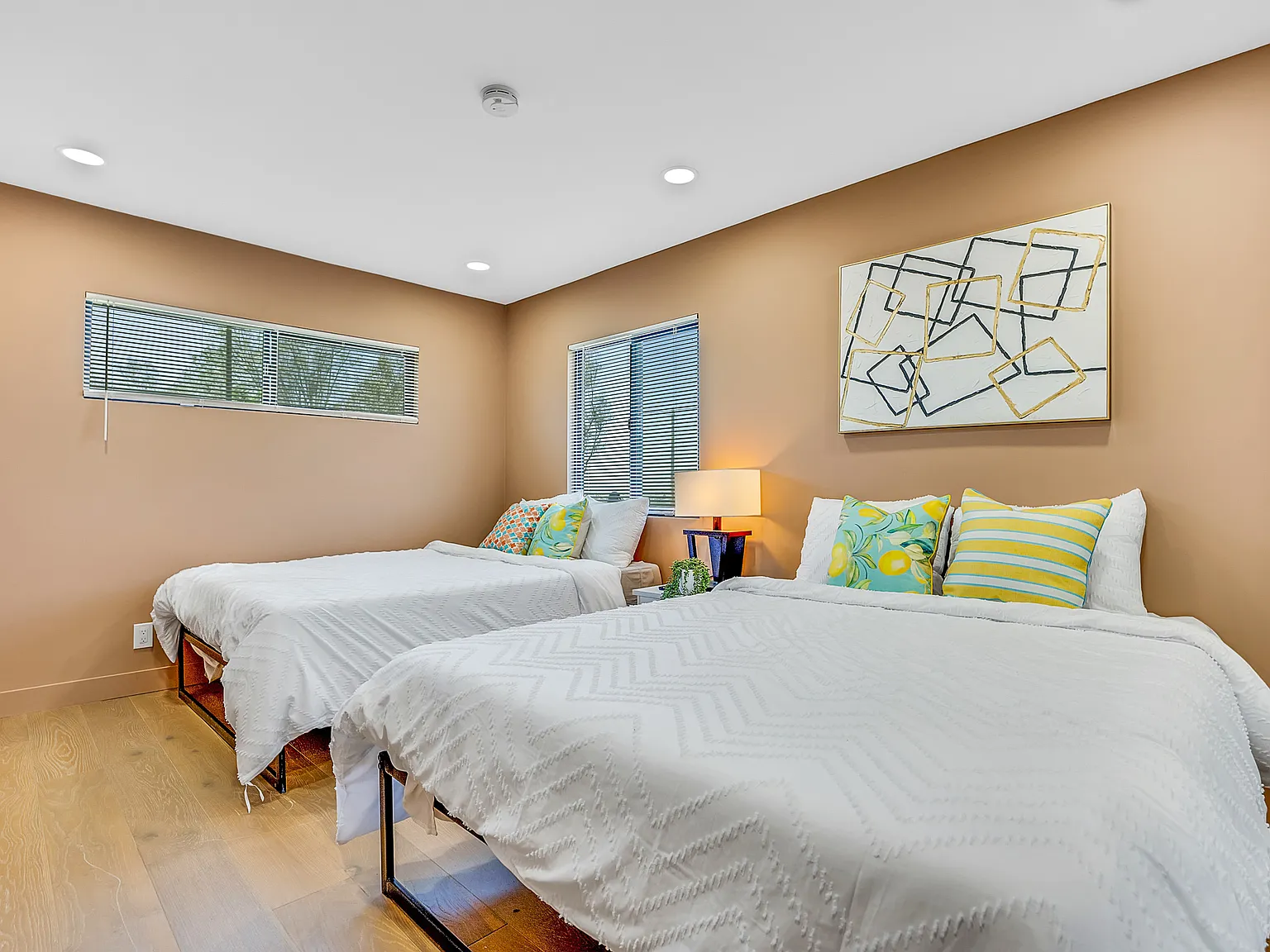 1080 River Dr — Photo 3