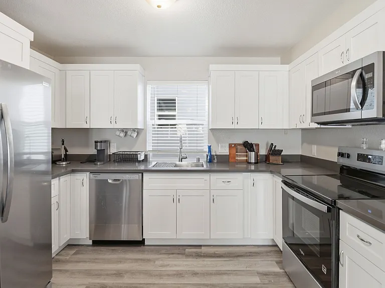 160 Harrison Ave #E1 — Photo 18