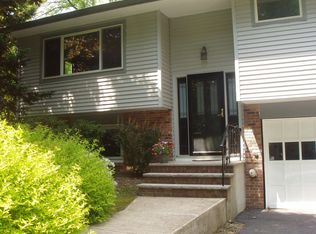 13 Indian Falls Rd, Mine Hill, NJ 07803