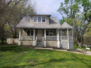 10816 E 27th St S, Independence, MO 64052