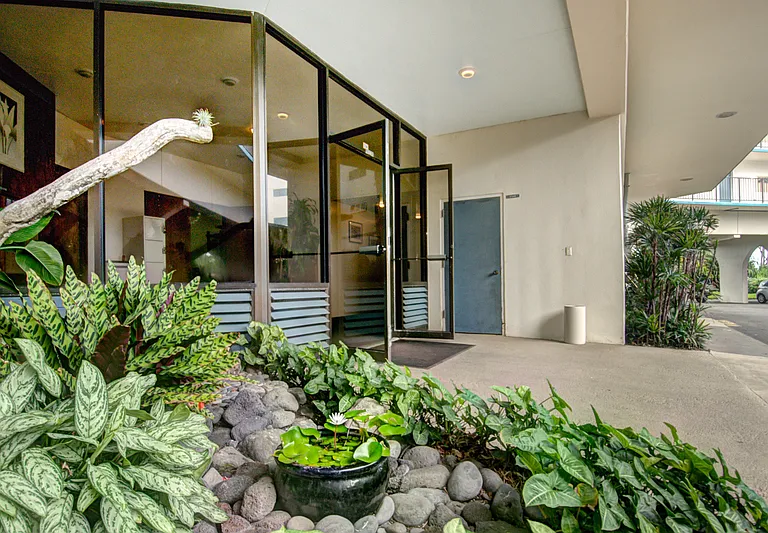 2405 Kalanianaole St #Penthouse 1-11 — Photo 25