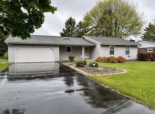 W164N10535 Timberline Ct, Germantown, WI 53022