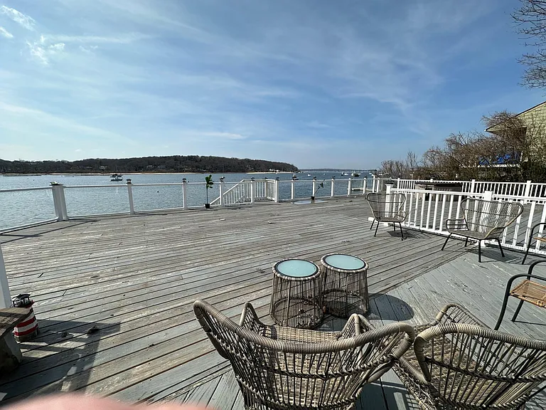 193 Woodbine Ave #C — Photo 11