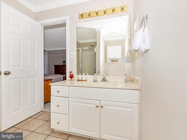 2422 Cobblestone Way — Photo 36