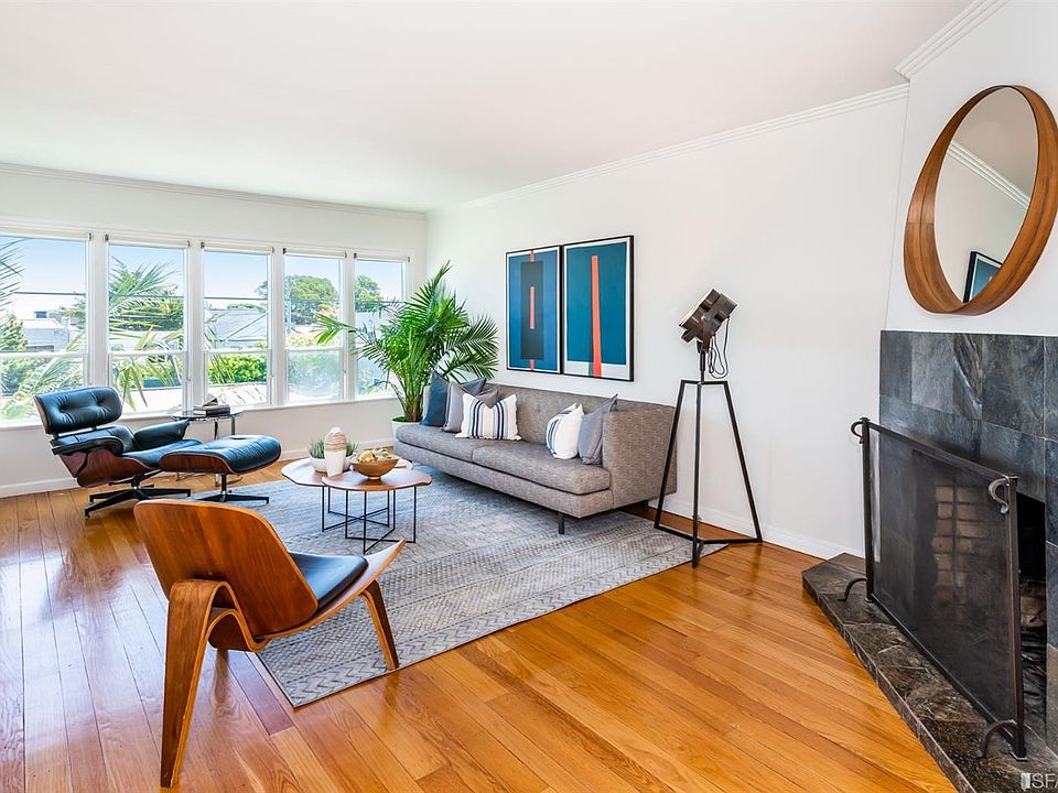 1st image of 24 Arroyo Way