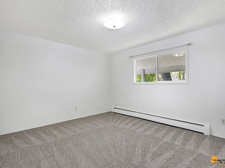 1121 Latouche St — Photo 15