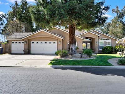 122 East Loop, Madera, CA, 93637