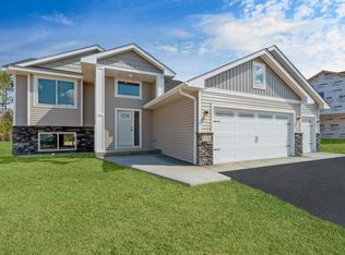 8245 383rd St, North Branch, MN 55056