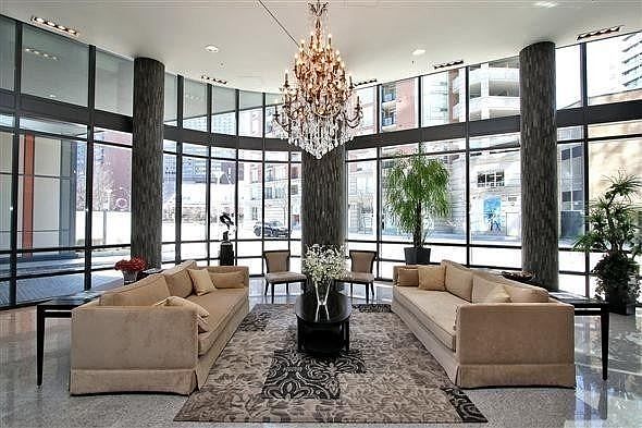 2nd image of 825 Church St #807