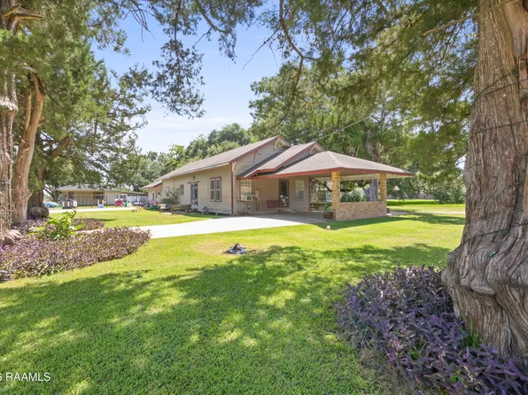 310 E Branche St, Rayne, LA 70578