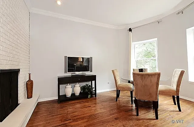 3 bed, 2.0 bath, 1400 sqft, $3,550 — Photo 4