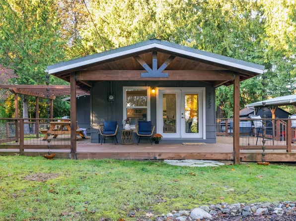 1352 Puget Drive E, Port Orchard, WA 98366
