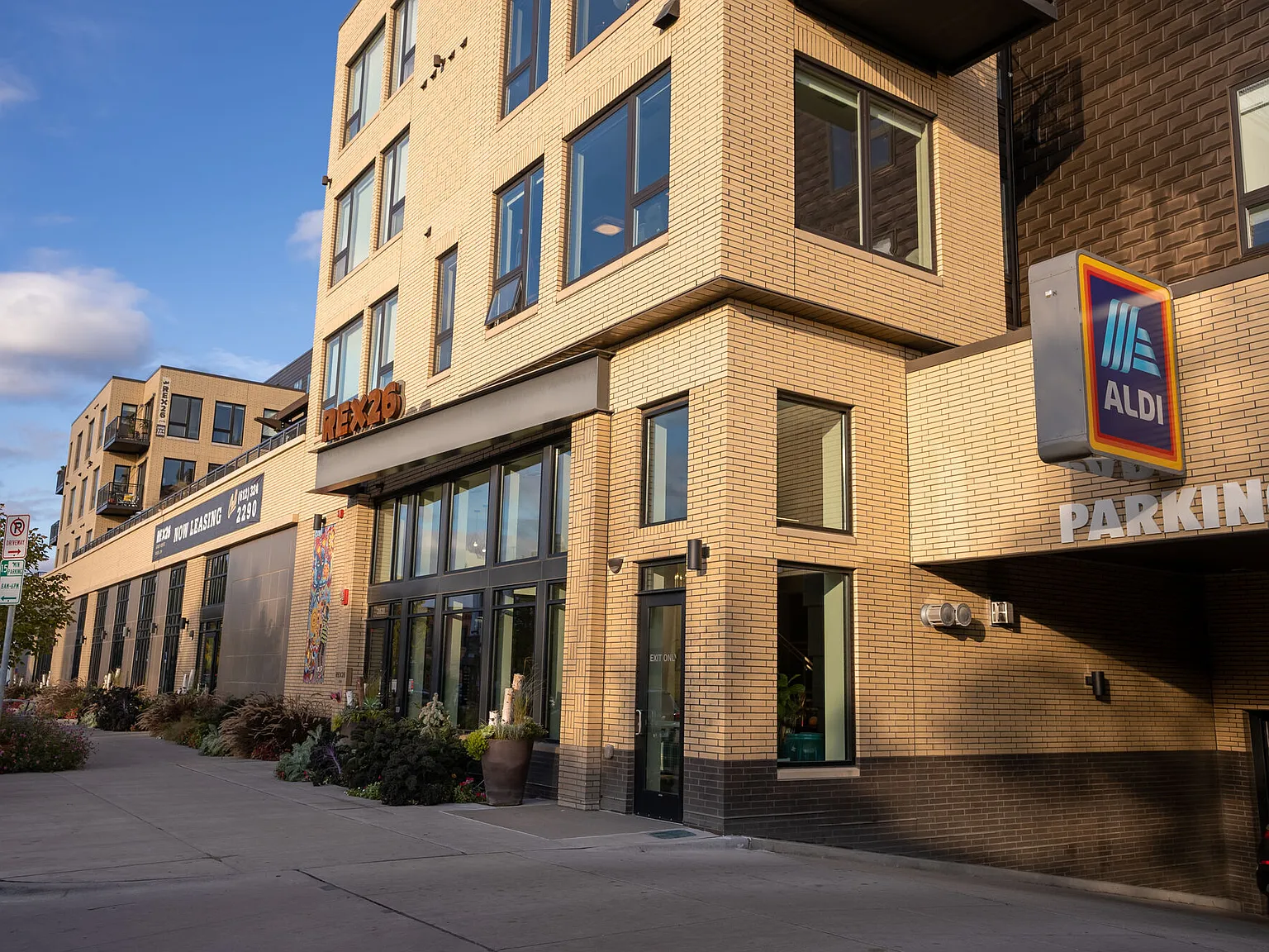 Rex 26 Apartments — Photo 2