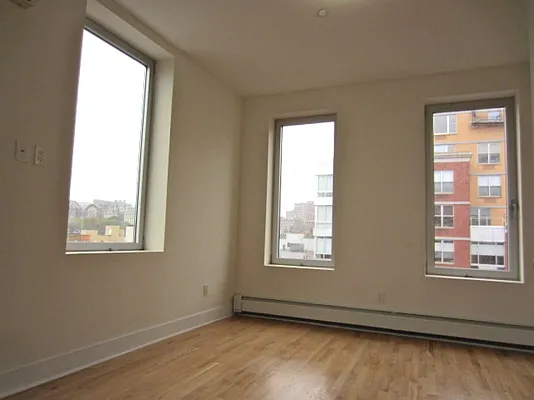 Rented by Bohemia Realty Group | media 34