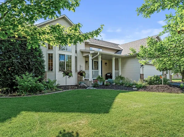 13708 Bluewing Dr, Rogers, MN 55374