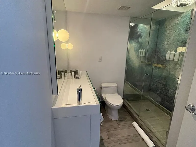 1100 West Ave #322 — Photo 31