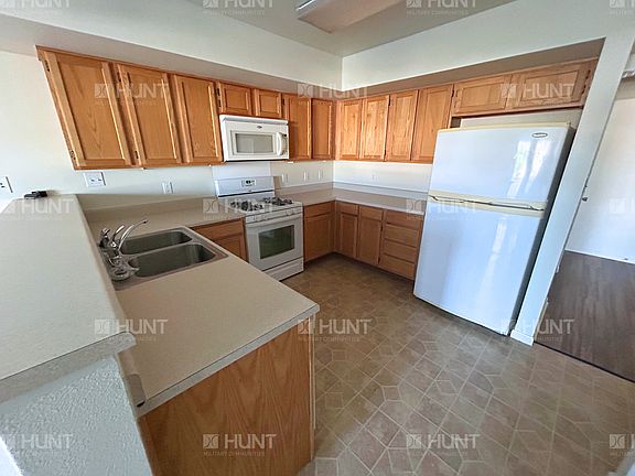 5th image of 6034 Hazelnut Dr