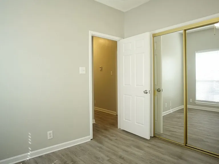 914 W 26th St #306 — Photo 3