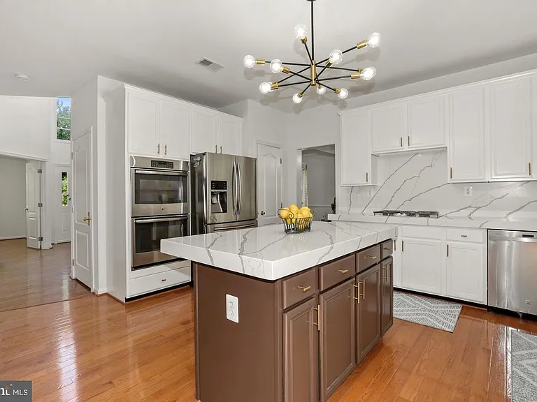 5045 Worthington Woods Way — Photo 16