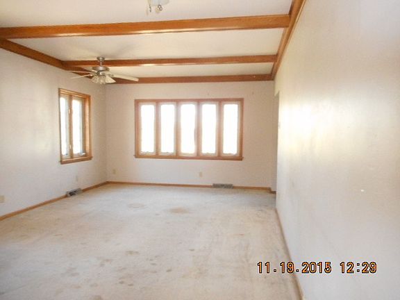 4th image of 303 Lasalle St
