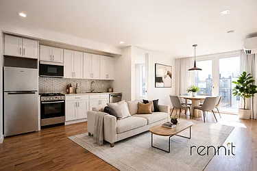 770 Lexington Avenue, #4A