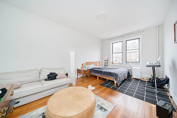 Rented by Living New York | media 9