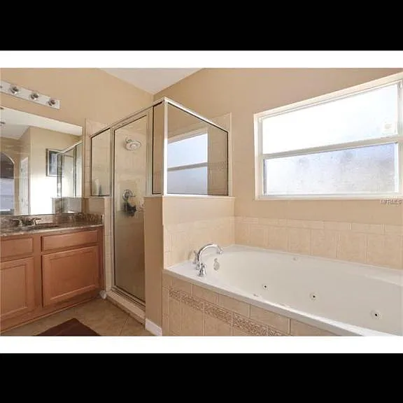 1932 Acacia Dr — Photo 4