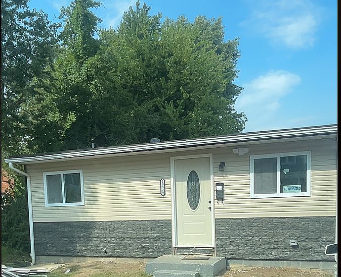 1st image of 10829 Charles Pl