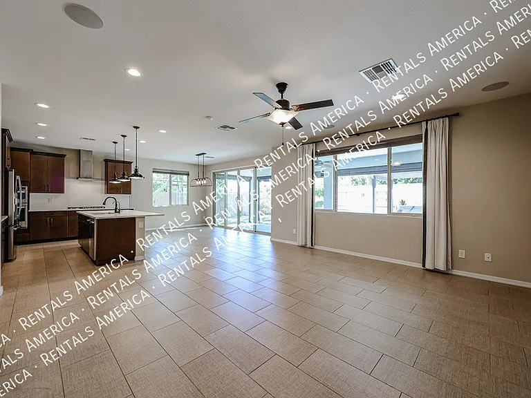 17268 W Straight Arrow Ln — Photo 14