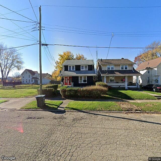 1st image of 1371 Stark Ave SW #A