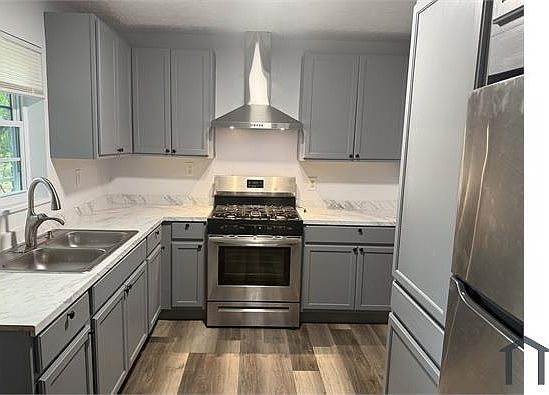 3rd image of 3992 Kirksford Dr