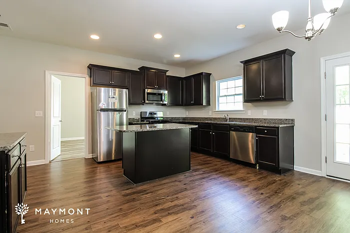 1009 Campbell Ridge Dr — Photo 8