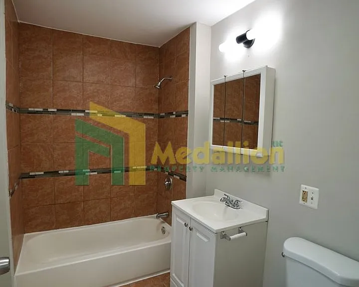 2048 W 82nd Pl — Photo 11