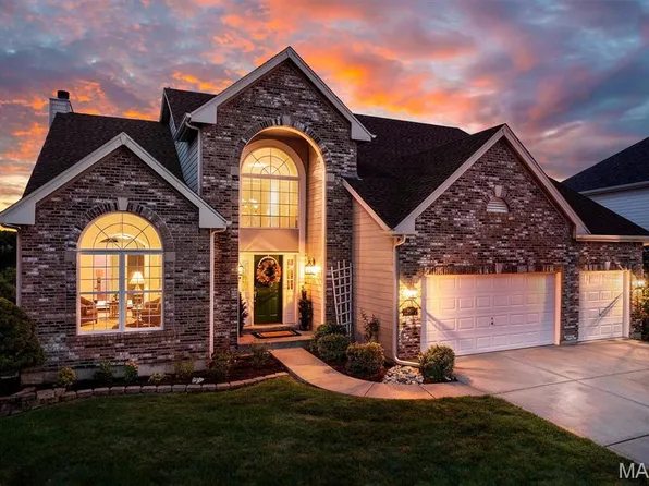 16652 Benton Taylor Dr, Chesterfield, MO 63005