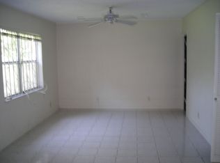 6300 S Falls Circle Dr APT 112, Lauderhill, FL 33319