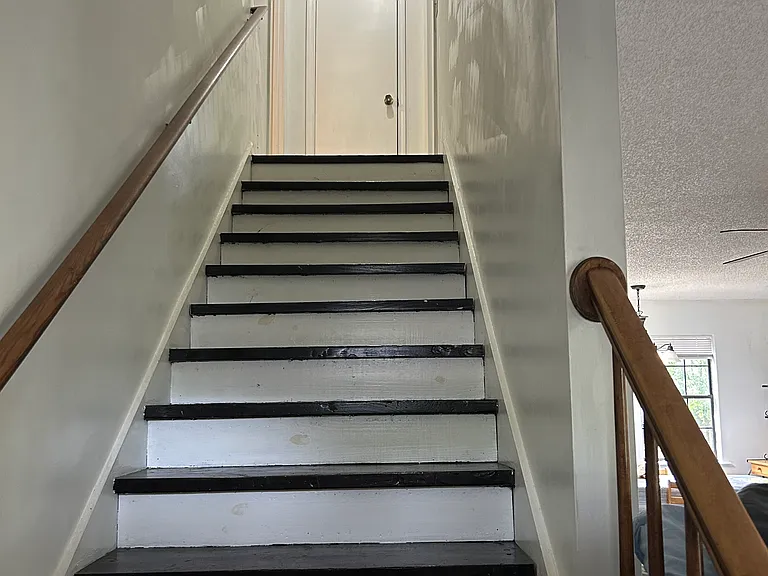 954 Unadilla Trl — Photo 3