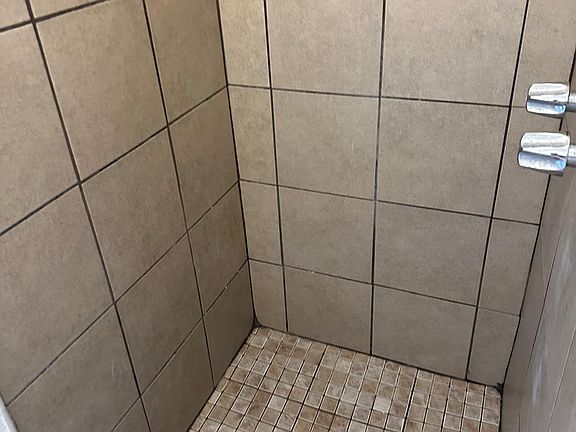 3rd image of 4412 N 67th Ave #1