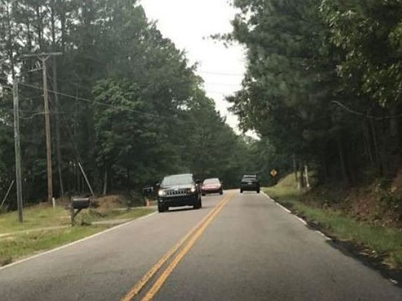 Exterior Neighborhood (street photo)