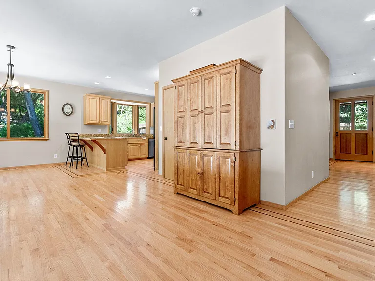 310 Wild Iris Ln — Photo 12