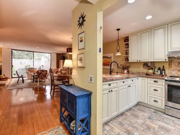 716 Woodside Ln E Unit 2, Sacramento, CA 95825