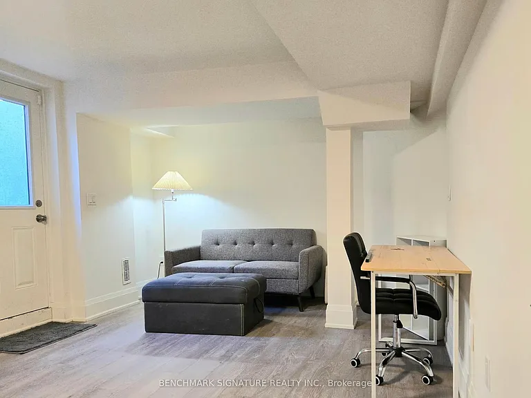 50 Current Dr S #BASEMENT — Photo 1