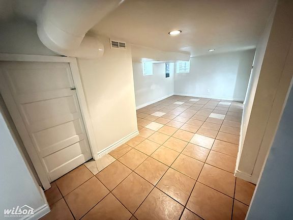 4th image of 506 S Naches Ave Unit 1-3