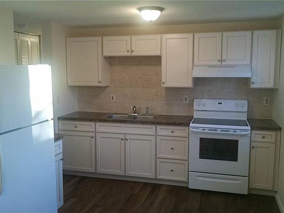 4th image of 8019 Latina Dr