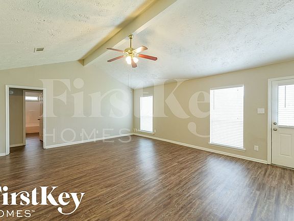 5th image of 13275 Lake Breeze Ln
