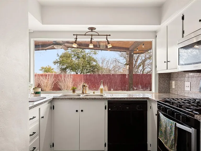1442 Norseman Ter — Photo 10