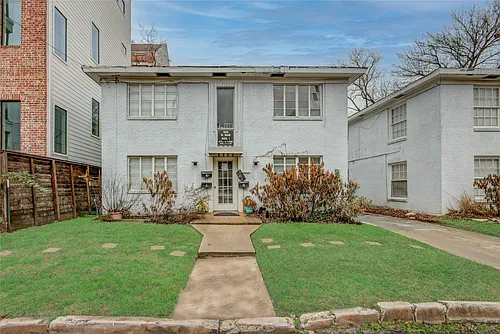 1828 W Main St #4 Photo 1