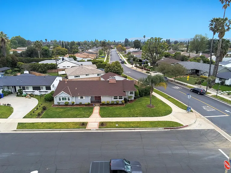 16760 Tupper St — Photo 24