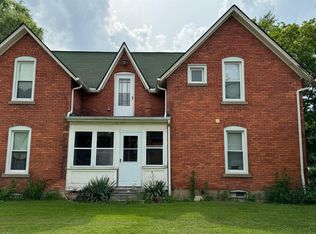 208 E Mill St, Capac, MI 48014